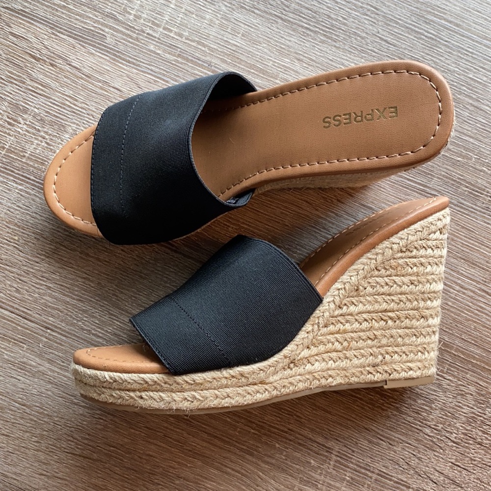 EXPRESS espadrille wedge black sandals